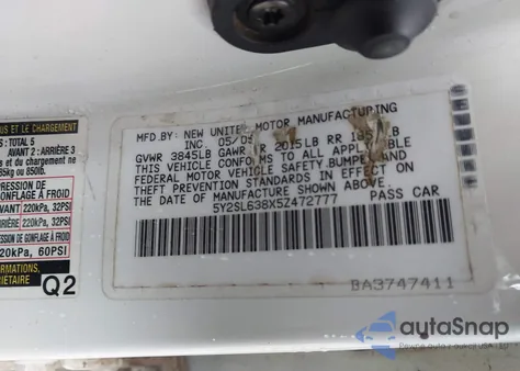 2005 Pontiac Vibe z USA, uszkodzony, nr VIN 5Y2SL638X5Z472777